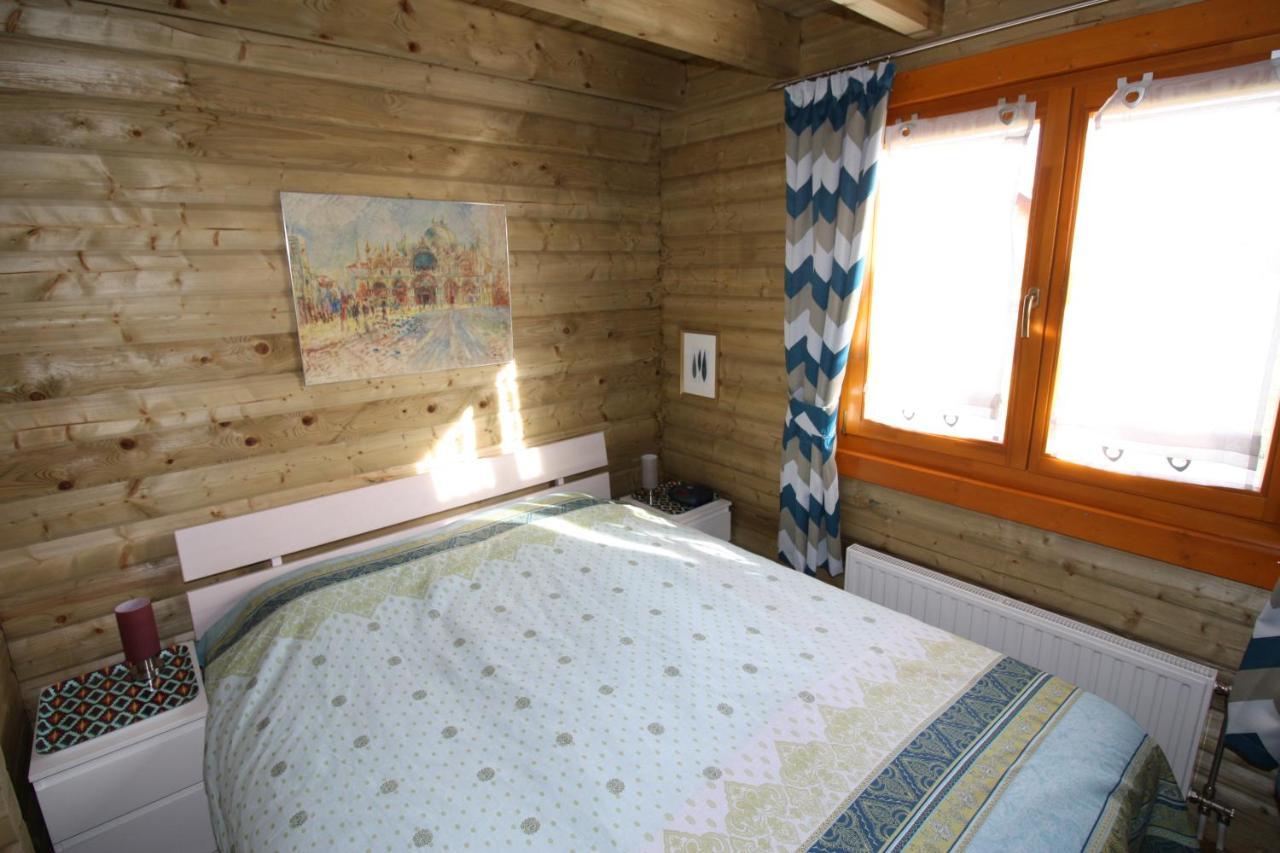 Villa Emilia - Gemuetliches Kinderfreundliches Blockhaus Mit Umzaeuntem Garten Синт-Анналанд Экстерьер фото
