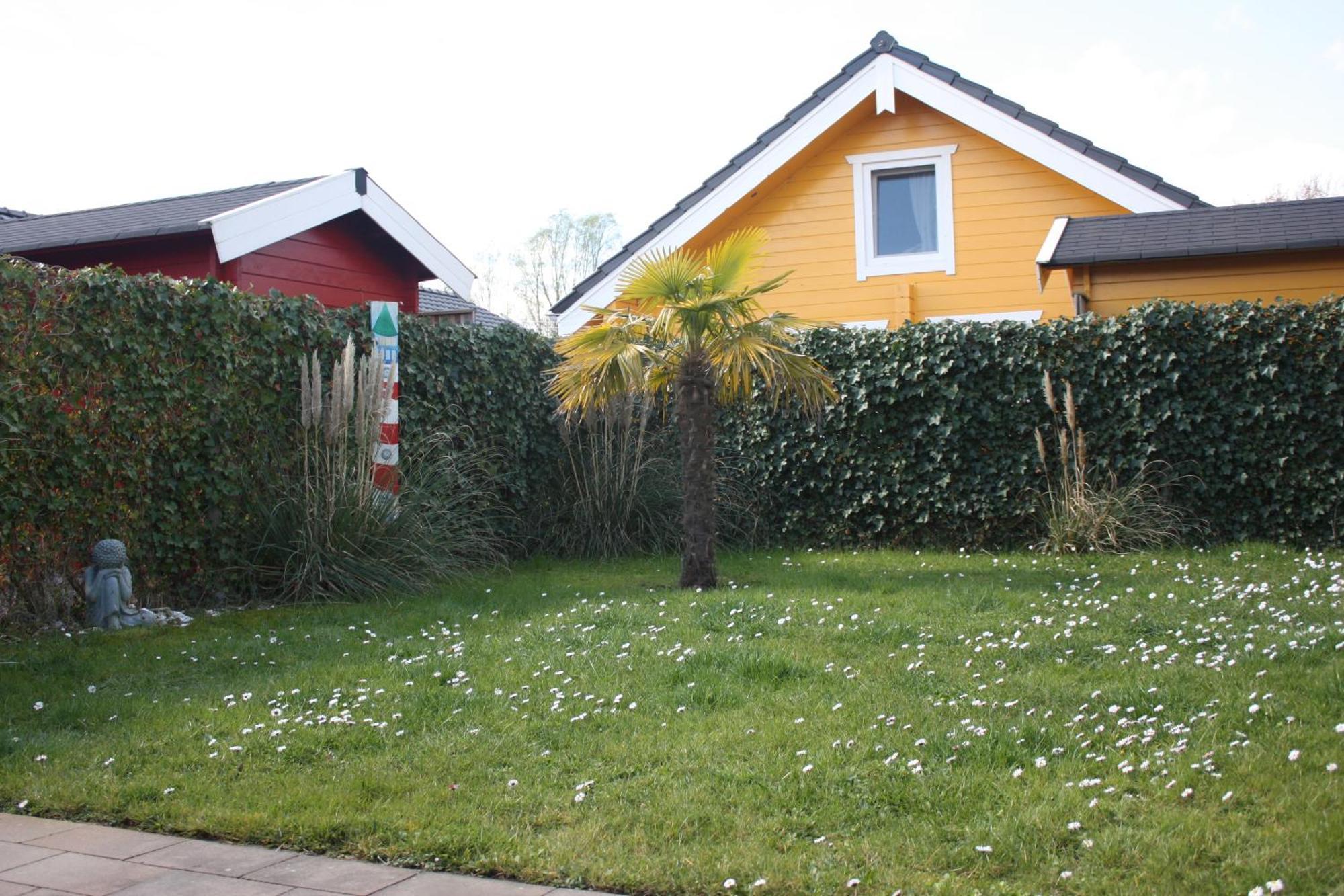 Villa Emilia - Gemuetliches Kinderfreundliches Blockhaus Mit Umzaeuntem Garten Синт-Анналанд Экстерьер фото