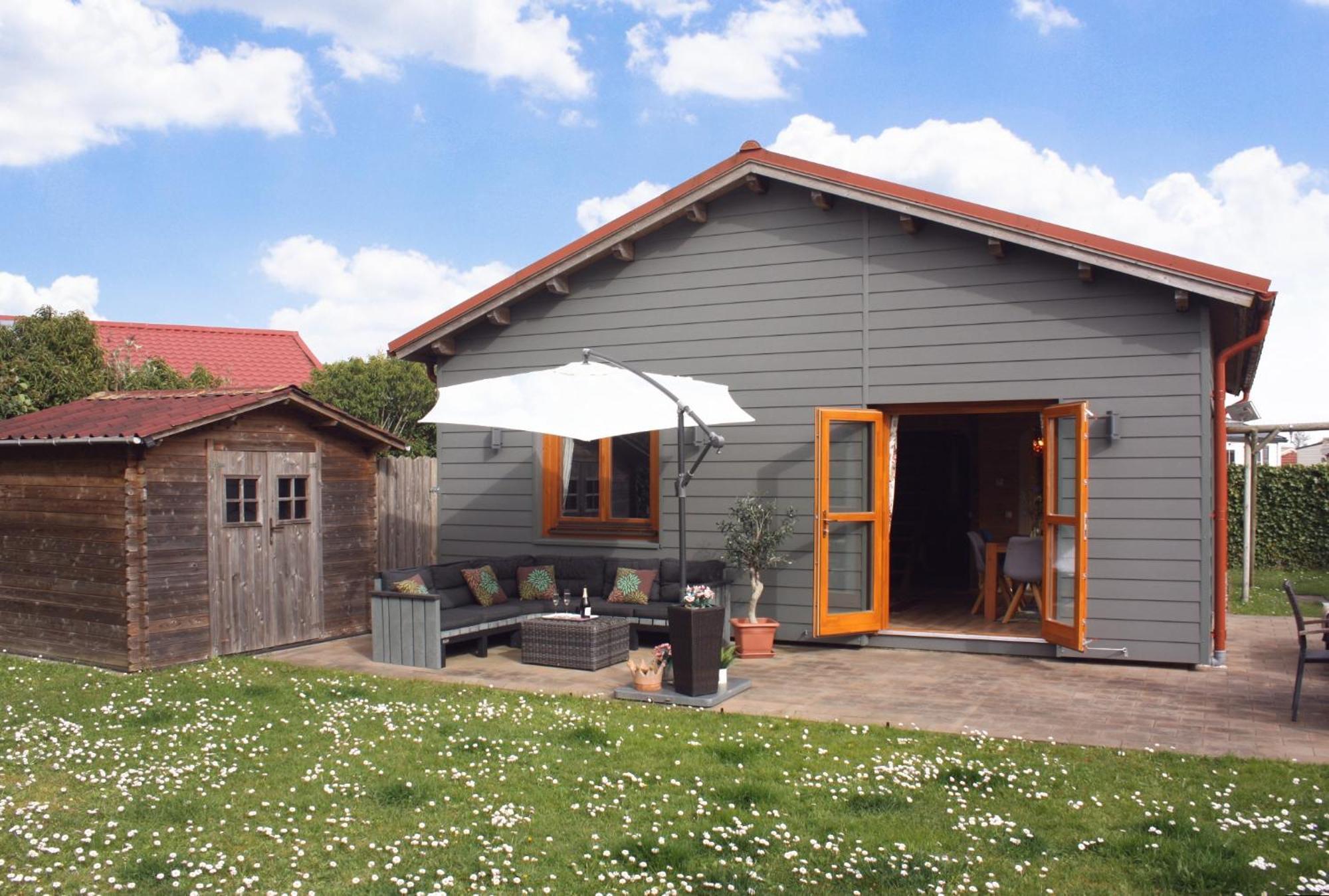Villa Emilia - Gemuetliches Kinderfreundliches Blockhaus Mit Umzaeuntem Garten Синт-Анналанд Экстерьер фото